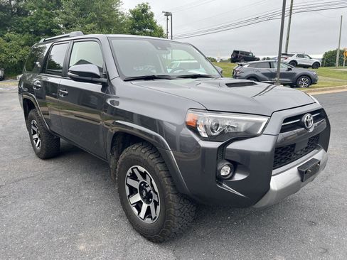 Used 2021 Toyota 4Runner TRD Off-Road Premium w/ Moonroof Package AWD/4WD image 7