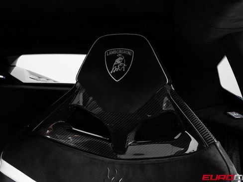 Used 2023 Lamborghini Huracan Tecnica image 41