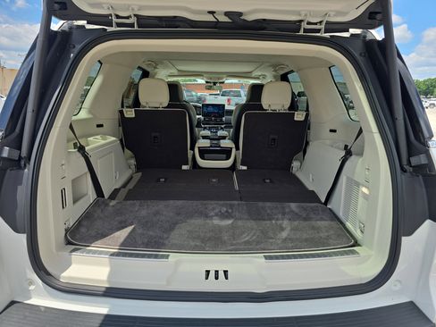 Used 2022 Lincoln Navigator Black Label AWD/4WD image 14