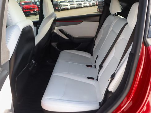 Used 2026 Tesla Model Y Long Range RWD image 38