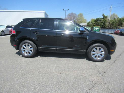 Used 2008 Lincoln MKX AWD image 4