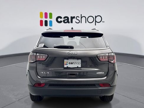Used 2022 Jeep Compass Latitude w/ Convenience Group AWD/4WD image 4
