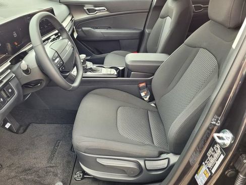 New 2026 Kia Sportage LX AWD/4WD image 8