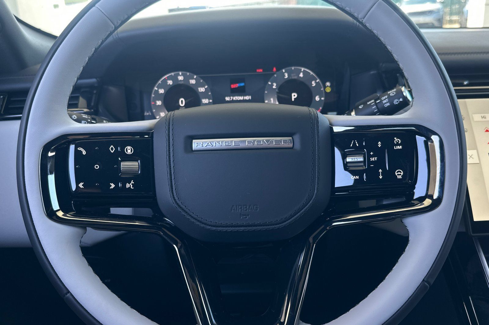 New 2026 Land Rover Range Rover Velar Dynamic SE AWD/4WD image 24