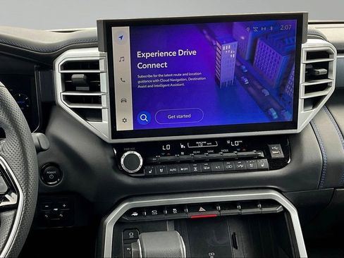 Used 2025 Toyota Sequoia Platinum image 10