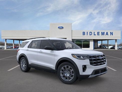 New 2026 Ford Explorer Active w/ Active Comfort Package image 7