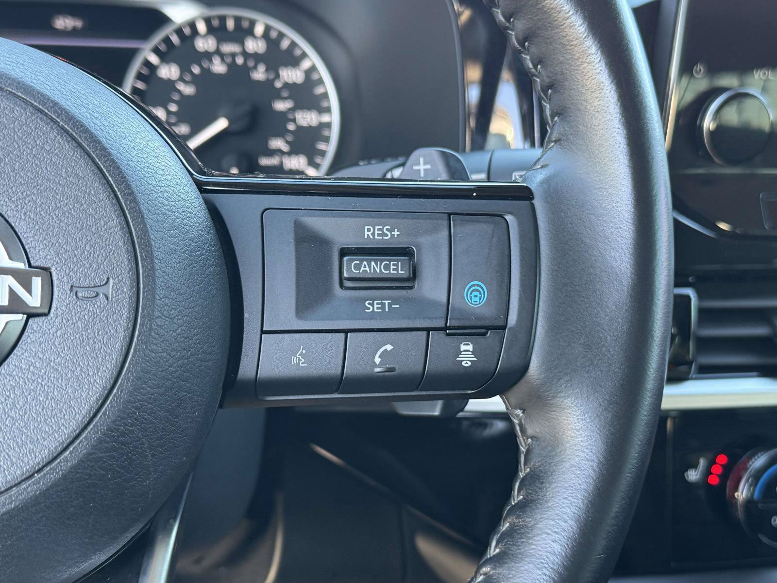 Used 2022 Nissan Pathfinder SL w/ SL Premium Package AWD/4WD image 25