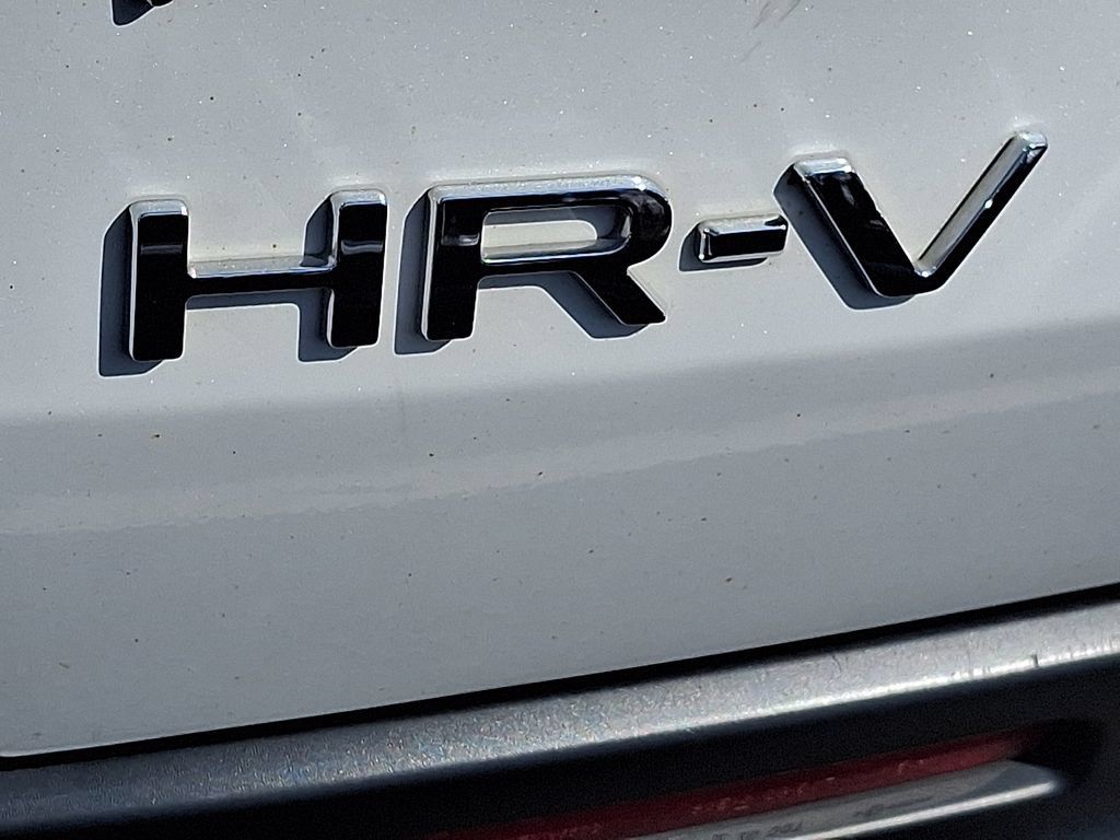 Used 2023 Honda HR-V LX image 10
