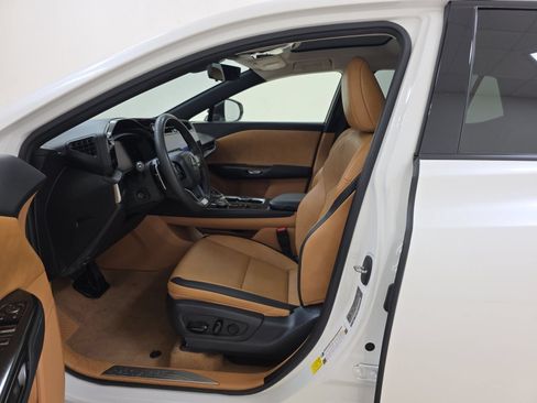 Used 2023 Lexus RZ 450e Premium w/ Technology Package AWD/4WD image 7