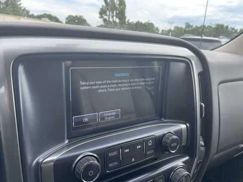 Used 2018 Chevrolet Silverado 1500 LT w/ All Star Edition AWD/4WD image 28