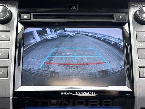 Used 2018 Toyota Tundra Limited w/ Limited Premium Package image 9