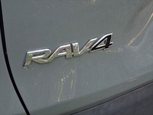 Certified 2020 Toyota RAV4 XLE w/ Convenience Package AWD/4WD image 7