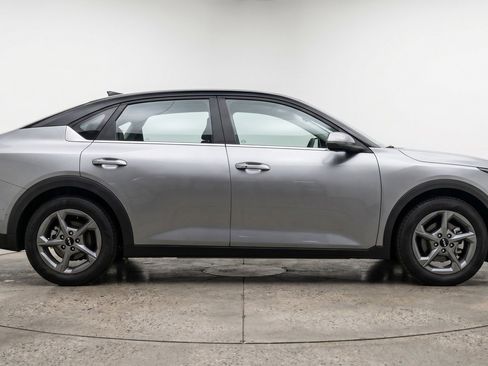 Used 2025 Kia K4 FWD image 11