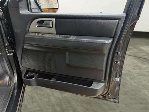 Used 2015 Ford Expedition Limited w/ Equipment Group 301A image 35