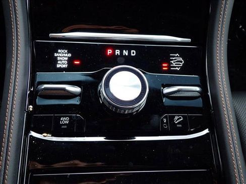 New 2025 Jeep Grand Cherokee Summit image 22