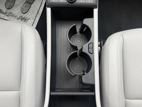 Used 2024 Hyundai Kona Limited image 22