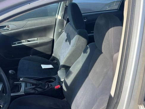 Used 2011 Subaru Impreza 2.5i AWD/4WD image 8