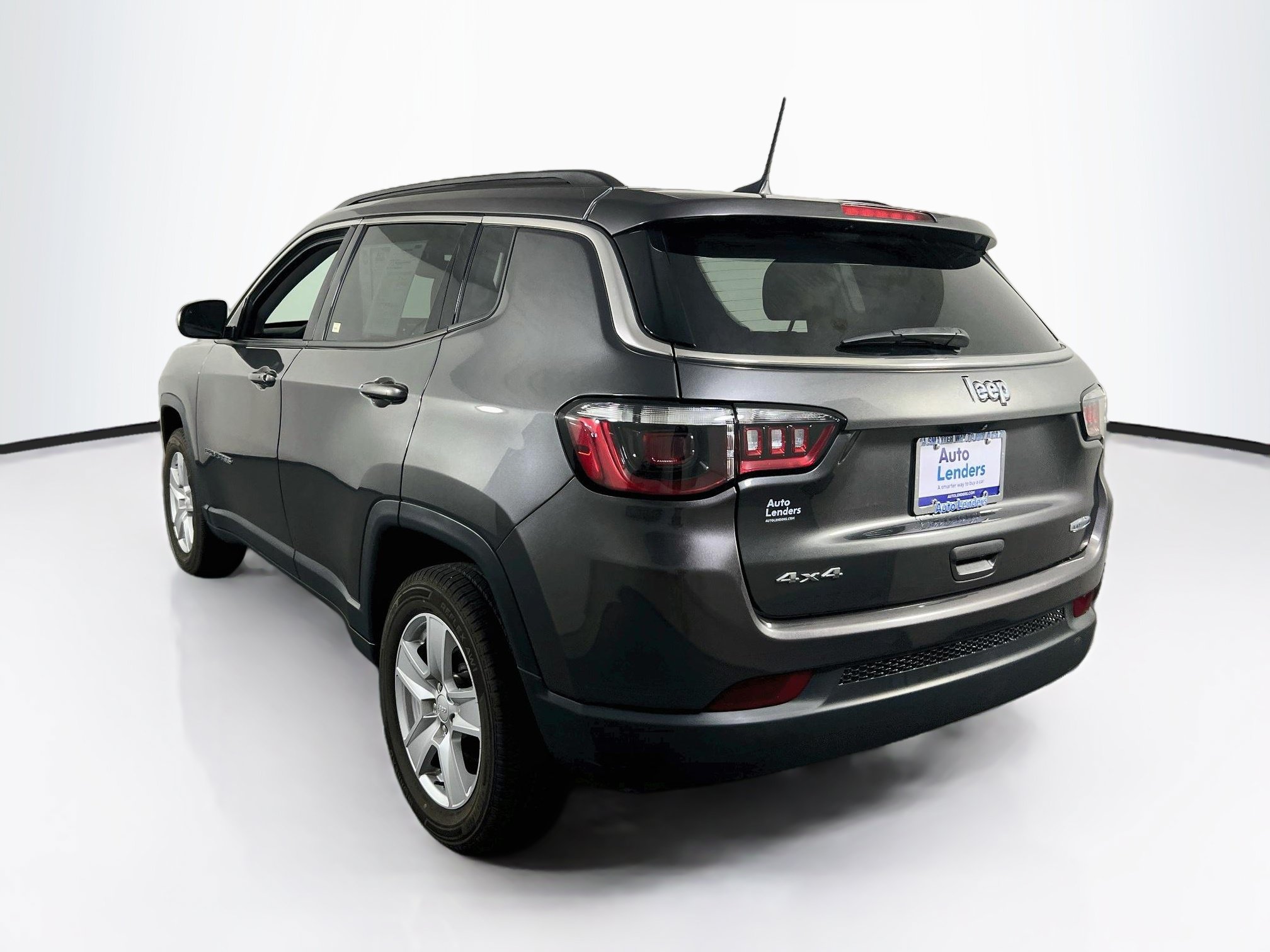 Used 2022 Jeep Compass Latitude AWD/4WD image 7