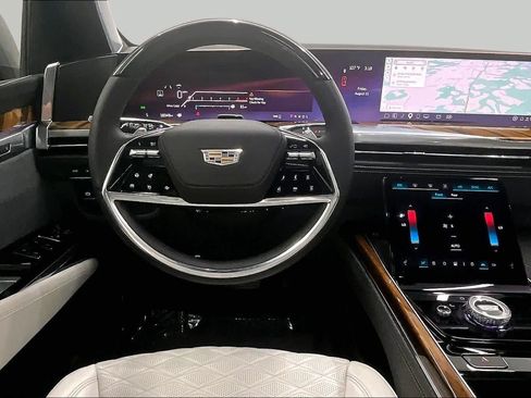 Used 2025 Cadillac Escalade Sport Platinum w/ LPO, Floor Liner Package AWD/4WD image 6