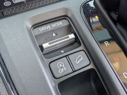 Used 2025 Honda CR-V EX-L image 29