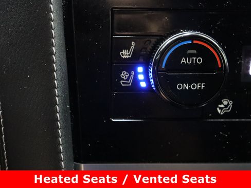 Used 2023 INFINITI QX80 Sensory w/ All-Season Package image 24