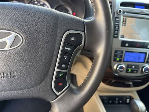 Used 2011 Hyundai Santa Fe Limited w/ Navigation Pkg 4 image 21