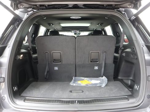 New 2026 Jeep Grand Cherokee L Limited w/ Trailer Tow Package image 15