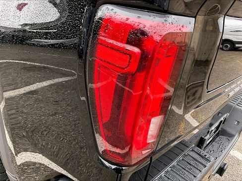 Used 2023 GMC Sierra 1500 AT4 w/ AT4 Premium Package image 28