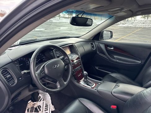 Used 2017 INFINITI QX50 2WD w/ Premium Plus Package image 14