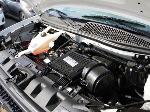 Used 2020 Chevrolet Express 2500 w/ Communications Package image 21