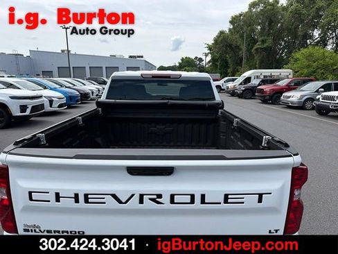 Used 2025 Chevrolet Silverado 1500 LT w/ LPO, Dark Essentials Package AWD/4WD image 4