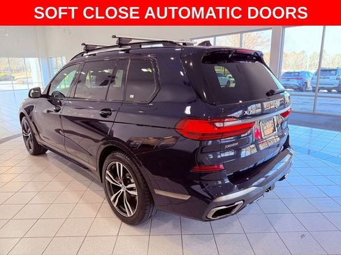 Used 2022 BMW X7 M50i image 5