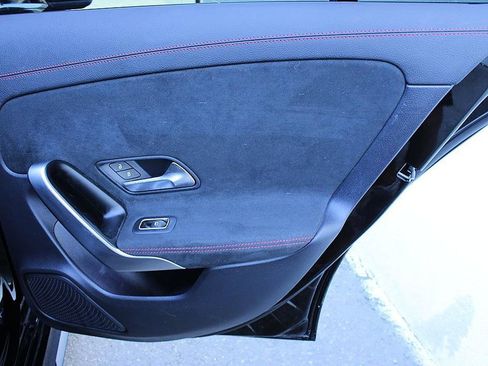 Used 2022 Mercedes-Benz CLA 250 image 16