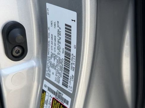 Used 2024 Toyota Tundra Limited w/ Power Package AWD/4WD image 38