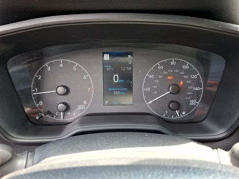 Used 2024 Toyota Corolla Cross LE AWD/4WD image 13
