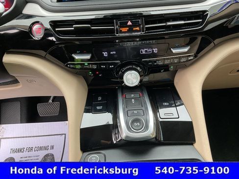 Used 2025 Acura MDX w/Technology Package image 40