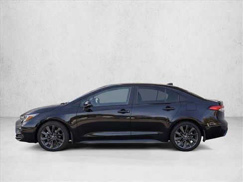 Used 2025 Toyota Corolla SE FWD image 4