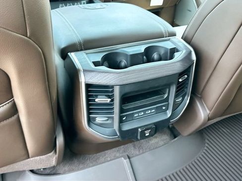 New 2026 RAM 1500 Laramie AWD/4WD image 19
