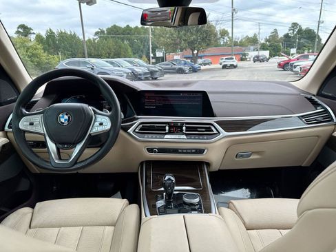 Used 2019 BMW X7 xDrive40i w/ Premium Package AWD/4WD image 2