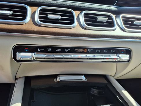 Used 2022 Mercedes-Benz GLE 350 4MATIC image 17