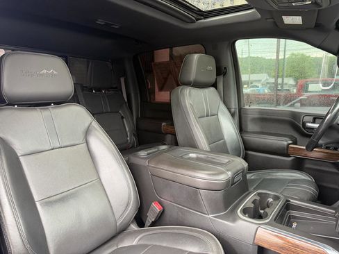 Used 2020 Chevrolet Silverado 2500 High Country w/ Z71 Off-Road Package AWD/4WD image 22