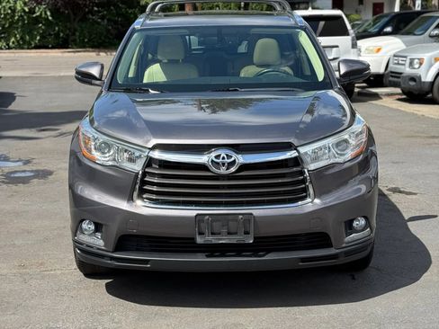 Used 2015 Toyota Highlander Limited AWD/4WD image 2
