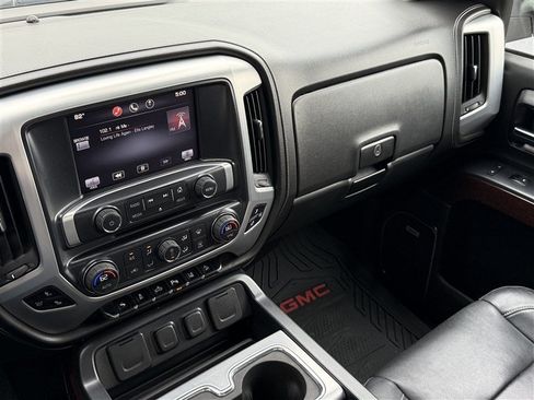 Used 2015 GMC Sierra 2500 SLT w/ Driver Alert Package AWD/4WD image 10