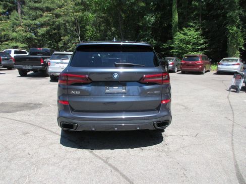 Used 2022 BMW X5 xDrive45e w/ M Sport Package AWD/4WD image 4