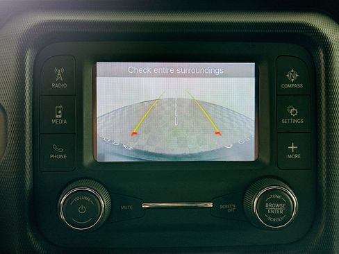 Used 2020 Jeep Wrangler Willys image 21