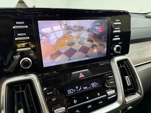 Used 2021 Kia Sorento EX w/ Panoramic Sunroof Package image 21