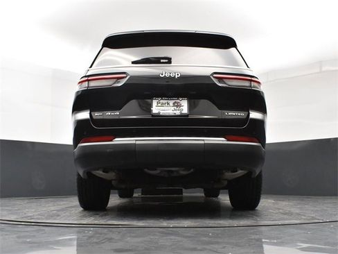 Used 2021 Jeep Grand Cherokee L Limited image 23