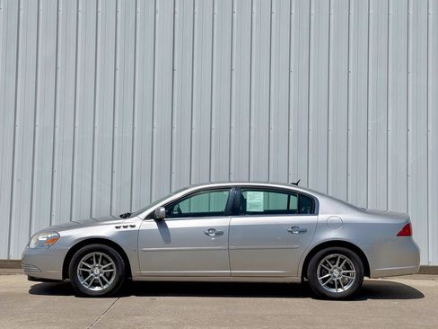 Used 2007 Buick Lucerne CXL w/ Luxury Package FWD image 3