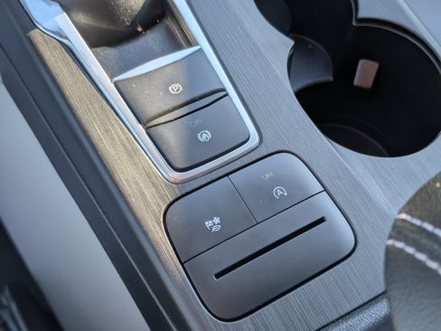 Used 2023 Ford Escape Active image 23