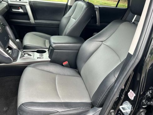 Used 2021 Toyota 4Runner SR5 Premium AWD/4WD image 15